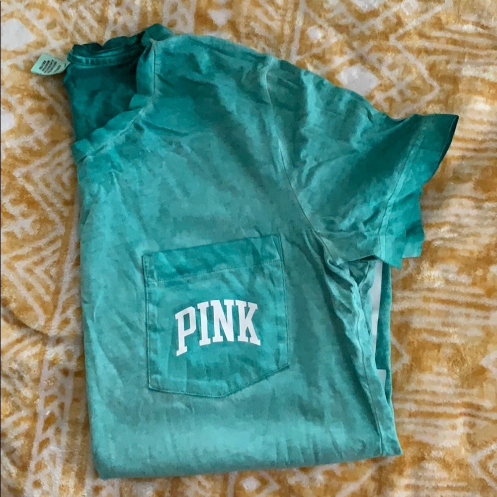 VS pink tee